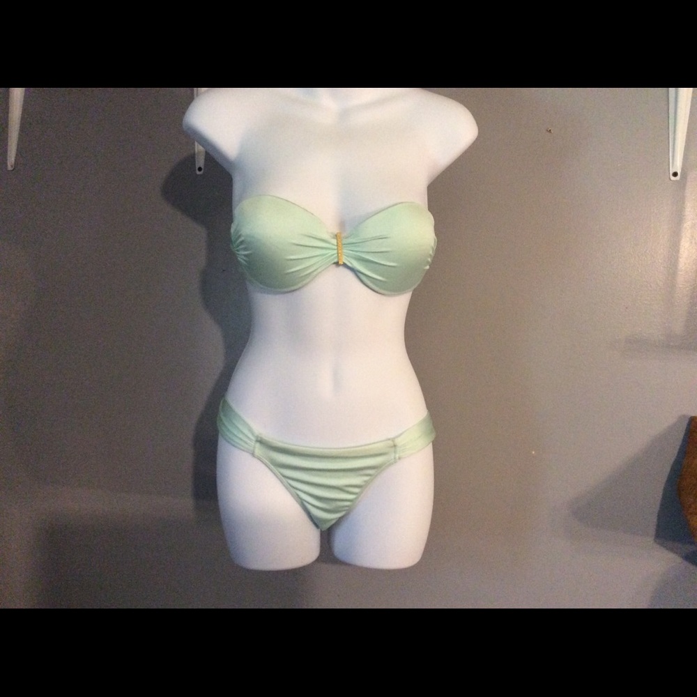Bathing suit